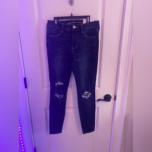 American eagle dark wash jeans! Never worn.